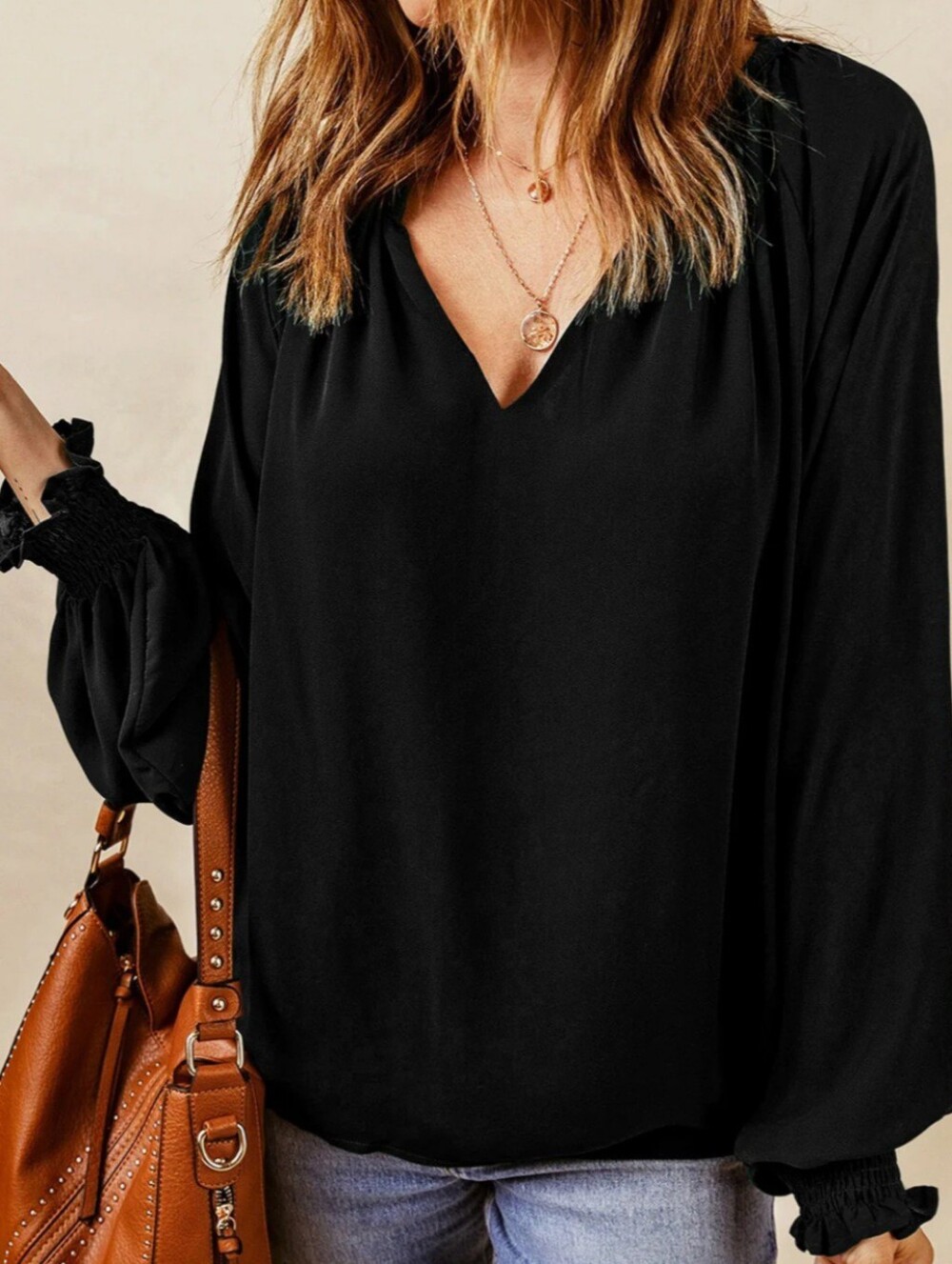 NWT CeCe Long Sleeve V-Neck Blouse with Smocked Cuffs Size Med